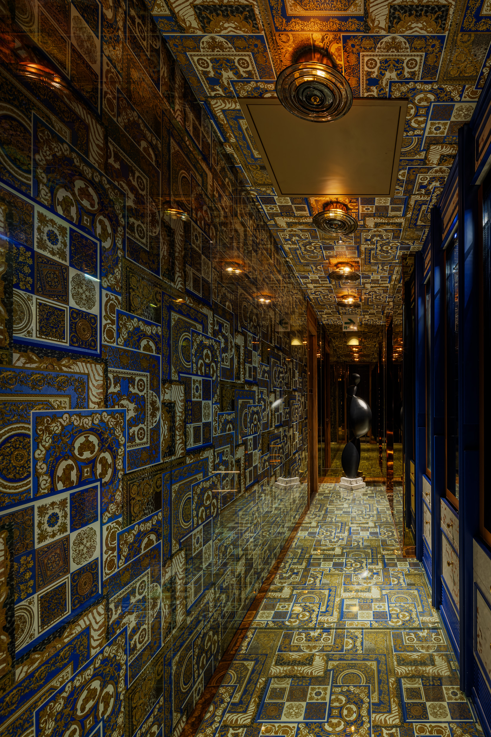 メインホール1縦長